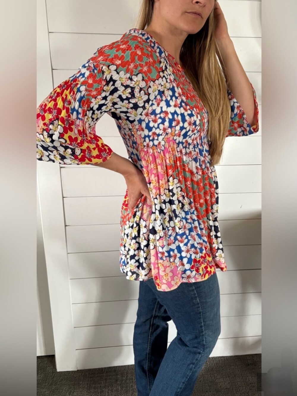 Spense Floral Multicolor Blouse Tunic Essentials w Gathered Bodice & V-Keyhole - Picture 3 of 10